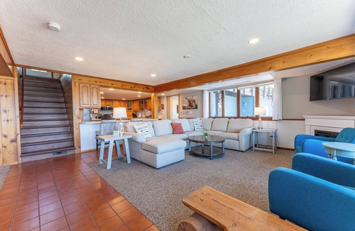 Ely House | Sandy Point Resort's Incredible Family Retreat