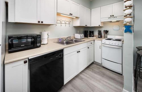 Fort Walton Beach House | Sandy Pointe 205 Pet Friendly Condo