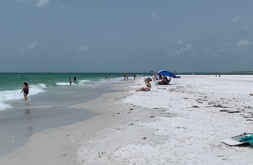 Holmes Beach Condo | Sandy Pointe II Holmes Beach