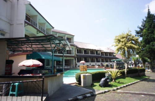 Cipanas Villa | Sangga Buana Villa