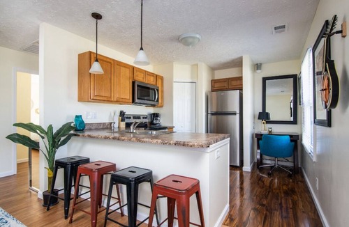 Maxwell House | Sanitized Spacious East Nashville Apt