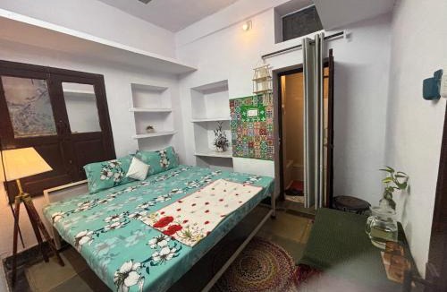Lake Swaroop Sagar House | Sanjana's stay