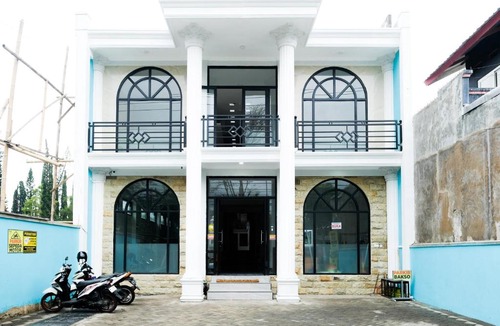 Sidomulyo Hotel | Sans Arya Hotel Batu