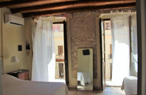 Cagliari House | Sant Efisio Host