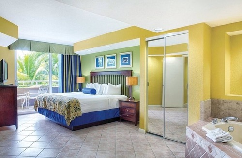 Pompano Isles Resort | Santa Barbara | Group Beach Retreat | Pool + Beach | 2BR