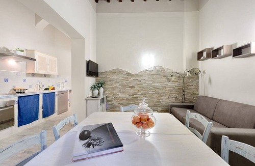 Santa Croce Apartment | Santa Croce Cathedral by Mmega