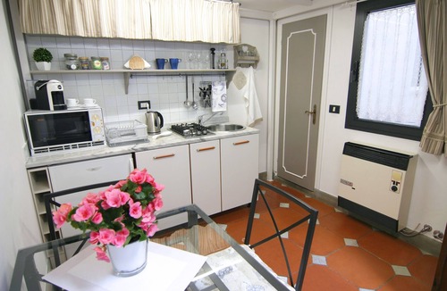 Santa Croce Apartment | Santa Croce Studio in the historic center