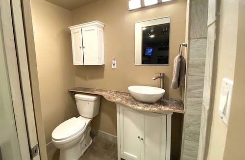 Desert Hills House | Santa Fe Suite