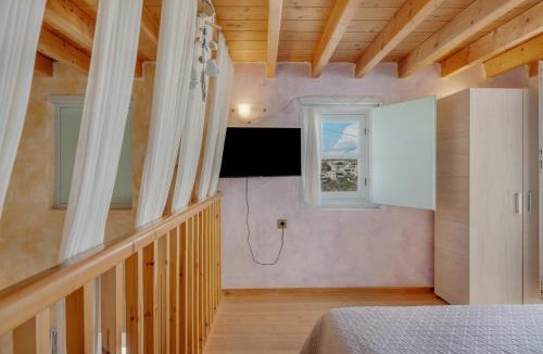 Skala House | Santanna Suites