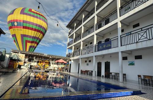 Vang Vieng Hotel | Santara Hostel