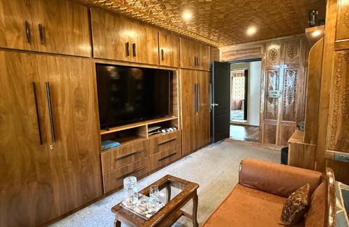 Dal Lake Apartment | Santino Palace