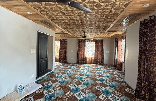 Dal Lake Apartment | Santino Palace
