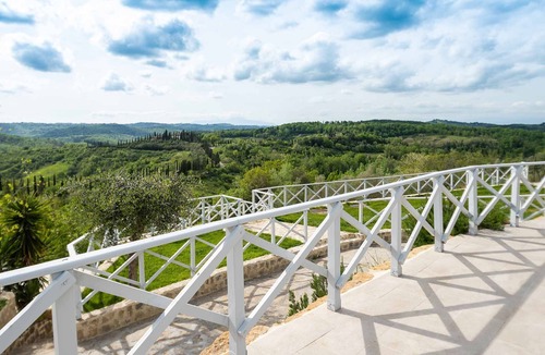 Montaione Villa | Santo Stefano – Villa apartment with private pool in Chianti, Tuscany.