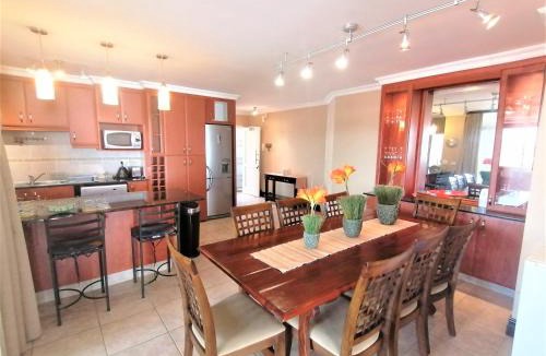 Margate Beach Apartment | Santorini Q