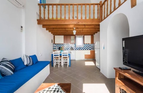 Messaria Apartment | Santorini Traditional Suites