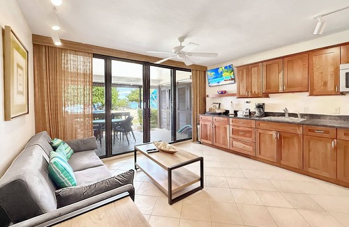 Red Hook Condo | Sapphire Beachfront, Step Right to the Beach, WIFI, Great Views Generator