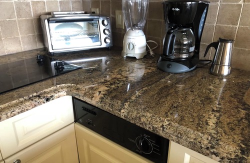 Red Hook Condo | Sapphire Outlook Villa : Beachfront 2-story Top Floor Villa on Sapphire Beach
