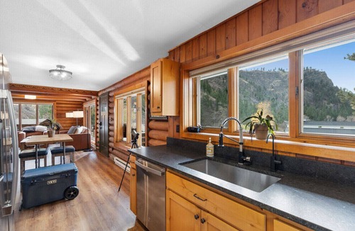 Grantsdale Cabin | Sapphire Ridge Cabin