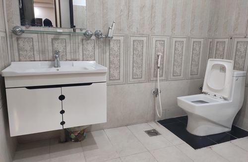 Peshawar Hotel | Sapphire Stays Peshawar