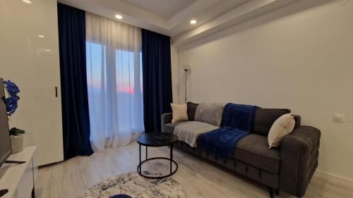 Stefanestii de Jos Apartment | Sapphire Suite #pool&parking #Cosmopolis