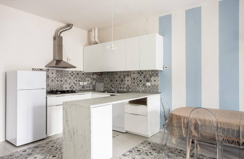 Saragozza-Porto Hostel | Saragozza Apartment 8: Bright and central flat