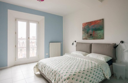 Saragozza-Porto Hostel | Saragozza Apartment 8: Bright and central flat
