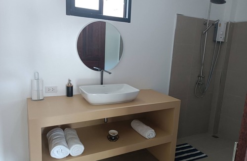 Baan Tai House | Sarana Bungalows