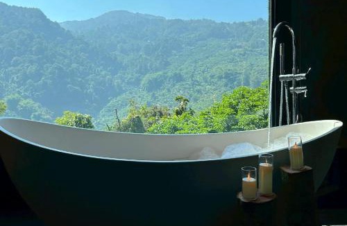 Nong Chaeng House | Saranrome