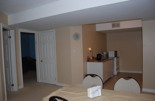 Thornhill Apartment | Sara’s Place - Strictly Kosher Home Beautiful basement Apartment