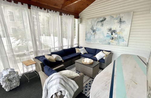 Saratoga Springs House | Saratoga Lake luxury home mins from everything