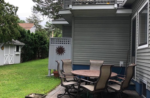 Saratoga Springs House | Saratoga Lake Life - Right on the LAKE with private Dock