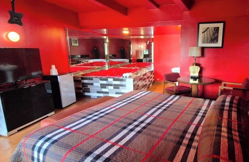 Ashburn Hotel | Saratoga Motel By Capital O Near Midway Airport Chicago IL