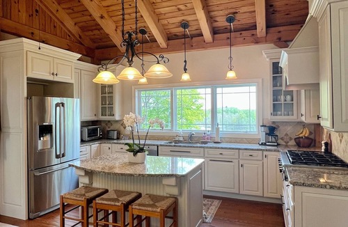 Saratoga Springs House | Saratoga waterfront retreat near town, track and golf - 3BR, 4BA