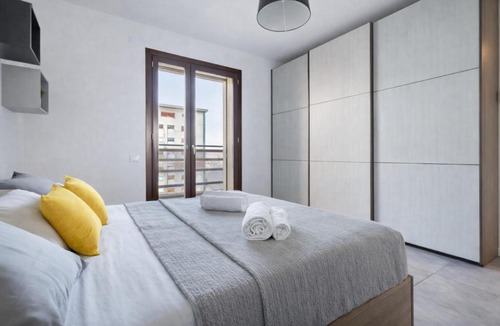 Bicocca Apartment | Sarca 11th Floor