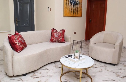 Lagos Apartment | Sardonyx- Enjoyable studio with AC in vibrant Lagos