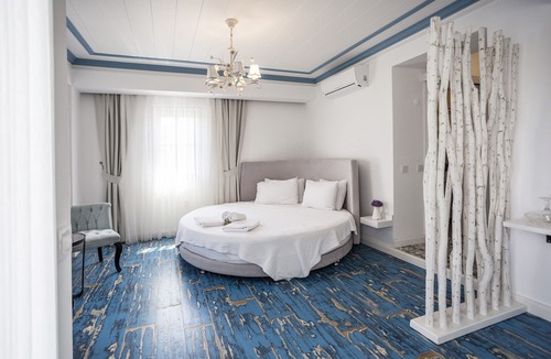 Bozcaada Hotel | Sardunya Otel