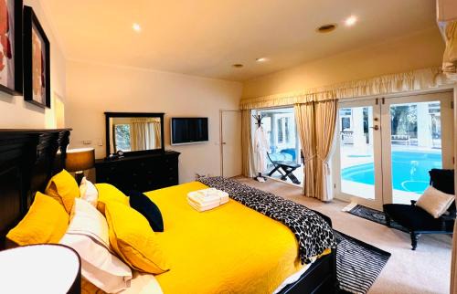 Traralgon House | Sarovar Holidays