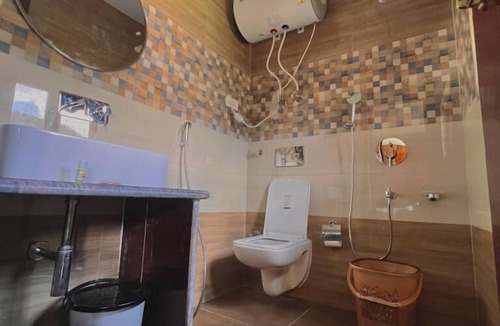 Srinagar Hotel | Sarwa Cottage