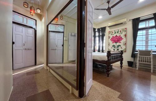Bandra West Bed & Breakfast | Sasha