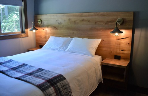 Harrison Mills Hotel | Sasquatch Inn