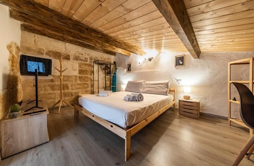 Santa Caterina Apartment | SASSARI-CENTRO Elegante Appartamento con WiFi e Netflix