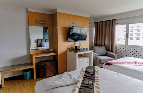 Danok Hotel | Satit Grand View Hotel