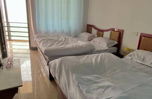 Sitapur Hotel | Satopanth Inn Kedarnath