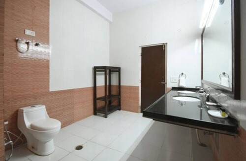 Village Hokra Hotel | Satyam Palace Resort