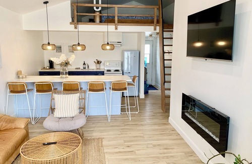 Sauble Beach Apartment | Sauble Beach Flat3 - BOOK FOR MAY OR JUNE AND GET A SIGNIFICANT DISCOUNT!