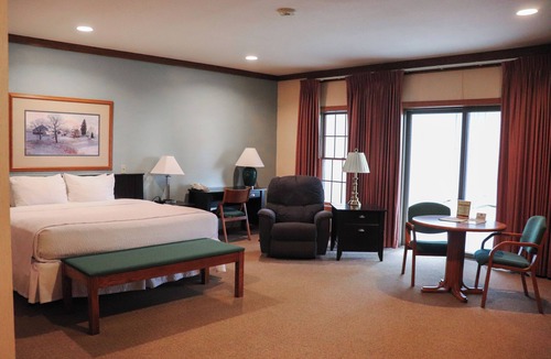 Archbold Hotel | Sauder Village Heritage Inn
