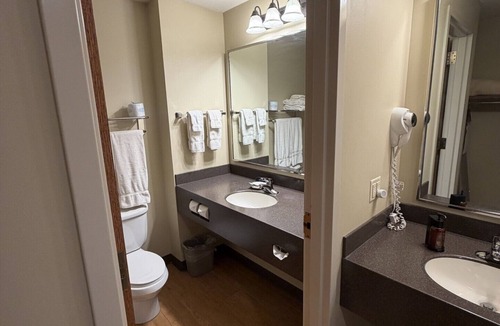Archbold Hotel | Sauder Village Heritage Inn