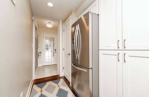 Douglas Cottage | Saugatuck Area - 2BR Hot Tub, Pet Friendly, Large Fully Fenced Yard!