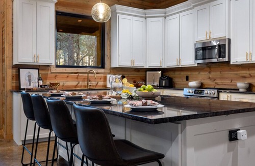 Pickens Cabin | Sauna+Cold Plunge | Pickleball | Cabin Sleeps 14