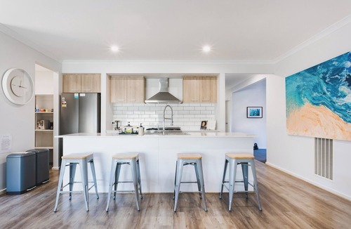 St Leonards House | Sauna + King Beds Tranquillity Base Fun Family Home